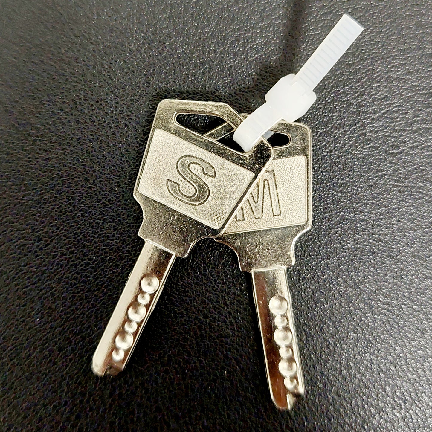 Back Door Keys for M-C20 Charging Carts (Set of 2)